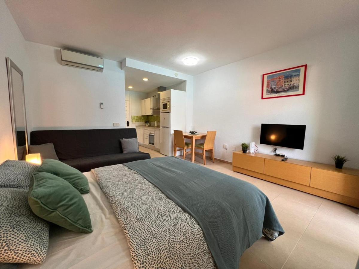 Benalbeach Loft Encatador 베날마데나코스타 외부 사진